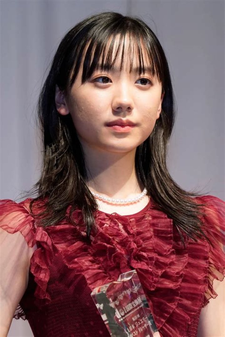 芦田愛菜と雑誌アイコラ問題：著作権と肖像権を徹底解説