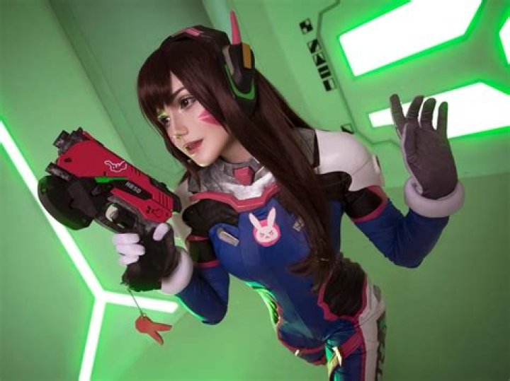 D.Va Interrupted by Roadhog: The Viral Overwatch Moment Explained