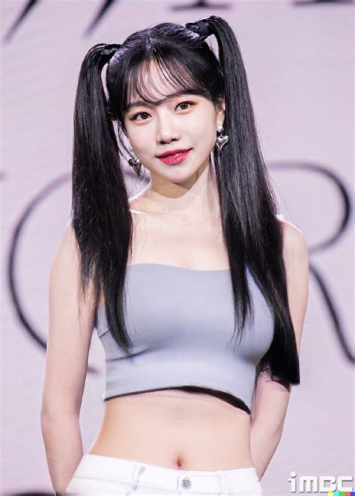 チョ・ユリ「胸」検索が増える理由――衣装、写真、噂との向き合い方