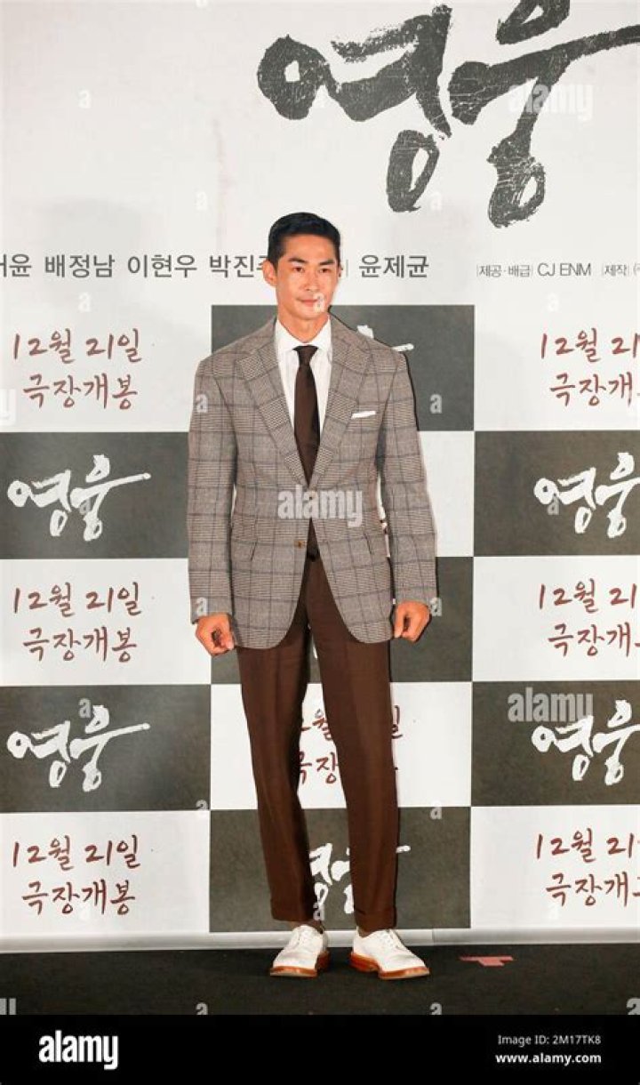 パクナムジョンは俳優なのか？韓国芸能界での経歴と検索される理由